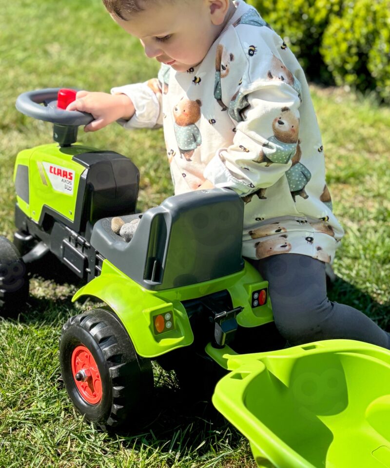 Turvaline ja vastupidav traktor mänguks