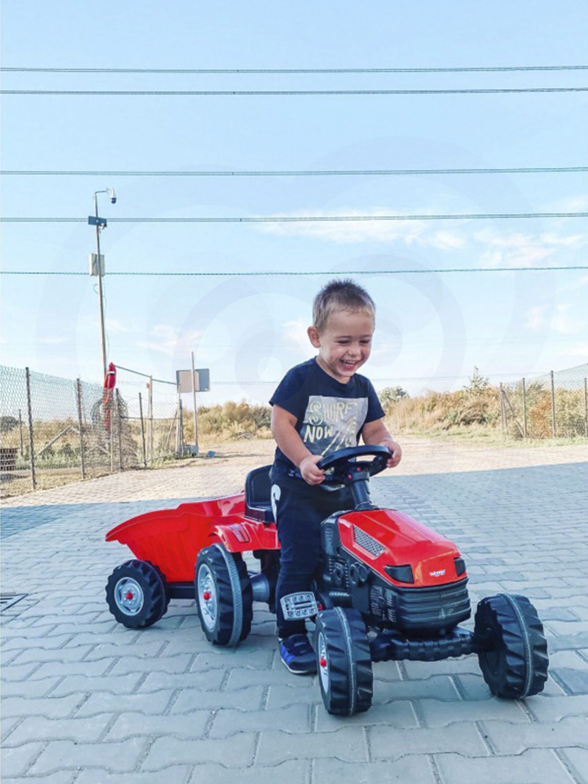 Kvaliteetne ja vastupidav laste traktor