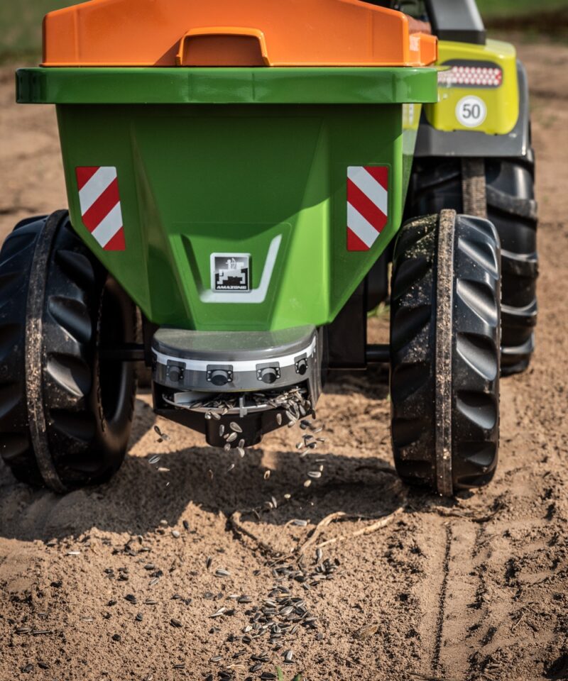 Külvik-haagis, mida on lihtne kinnitada