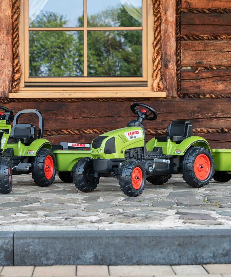 Pedaalidega traktor väikestele põllumeestele