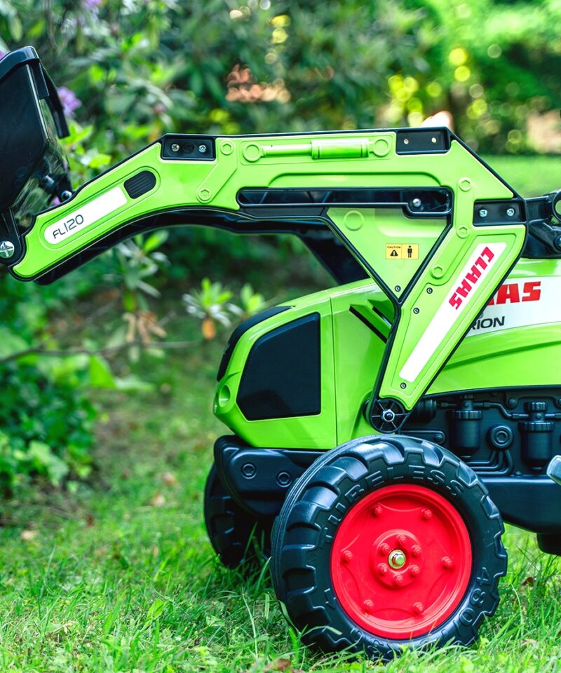 Lastele mõeldud pedaaltraktor haagisega