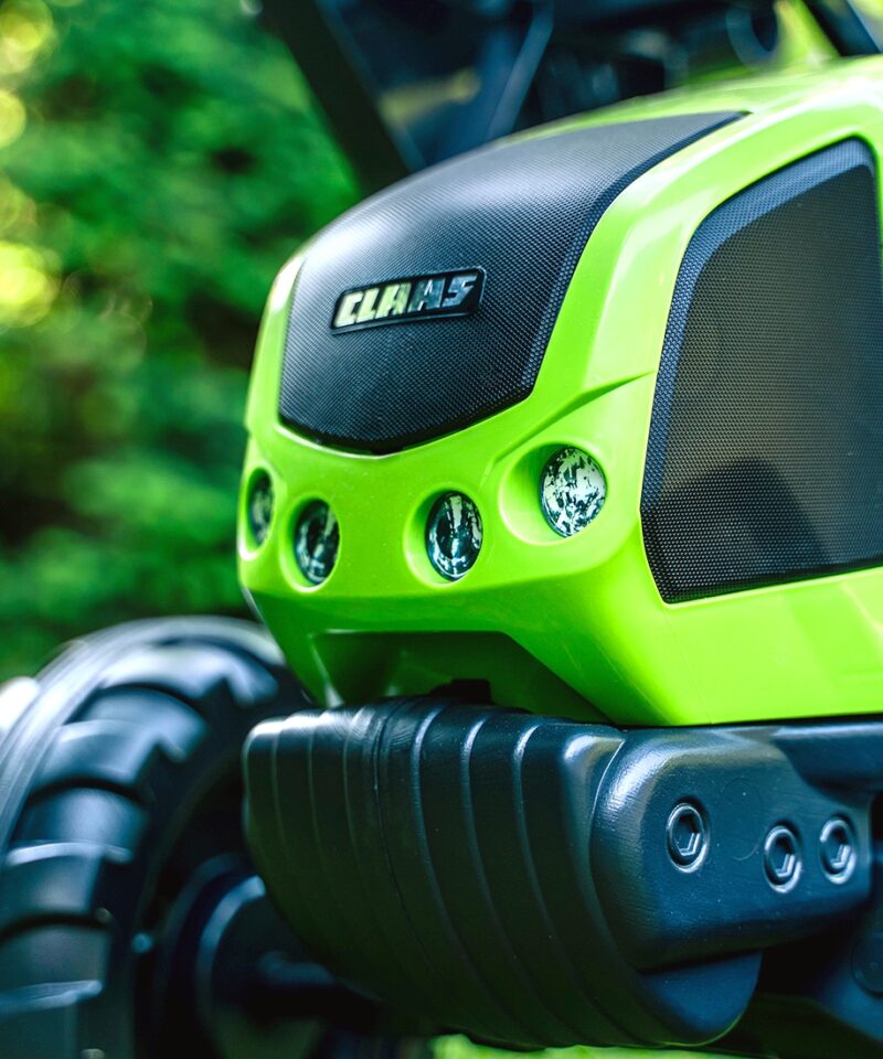 Kvaliteetne mängutraktor Prantsusmaalt