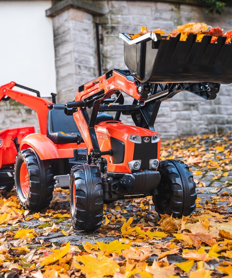 Erksate värvidega laste traktor