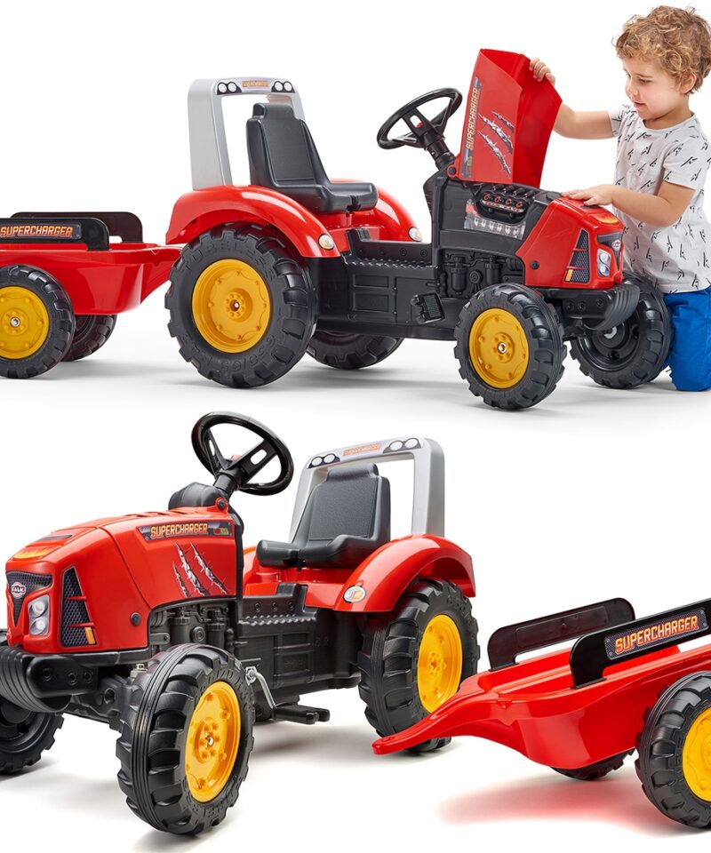 Punane pedaaltraktor koos haagisega