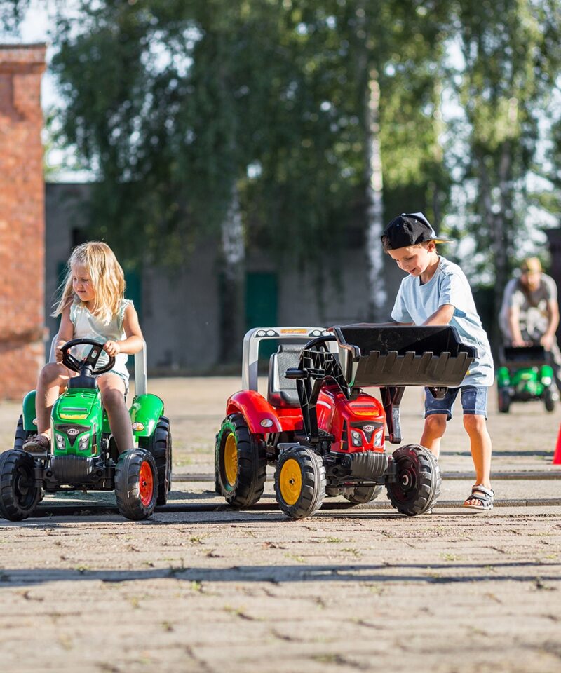 Lõbus ja turvaline traktorimäng