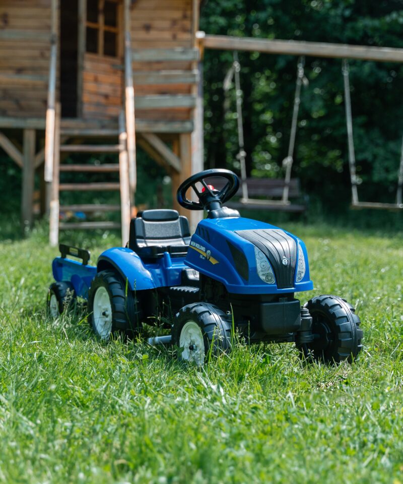 Kvaliteetsed plastikust rattad traktoril