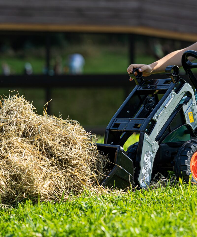 Kvaliteetne pedaalidega traktor lastele