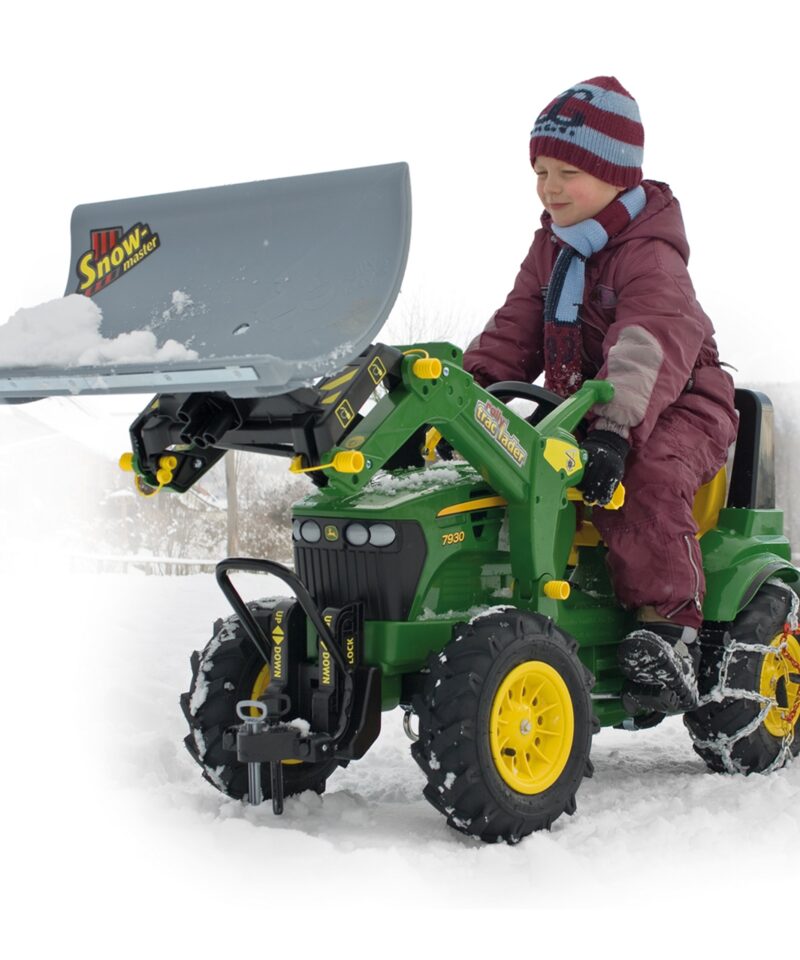 Laste traktor reguleeritava istmega