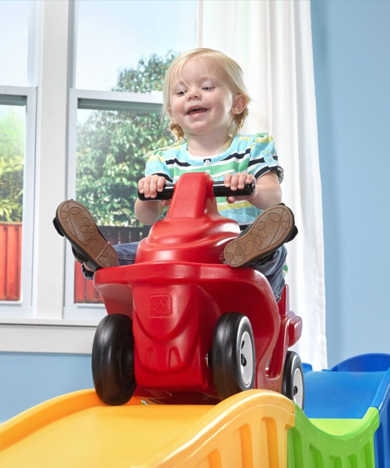 Rulluisurada koos ATV-stiilis mänguautoga