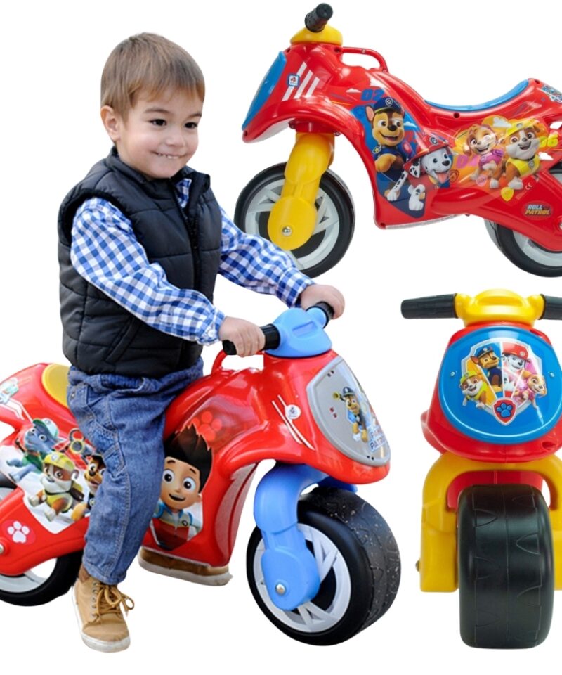 Punane laste tasakaaluratas õues