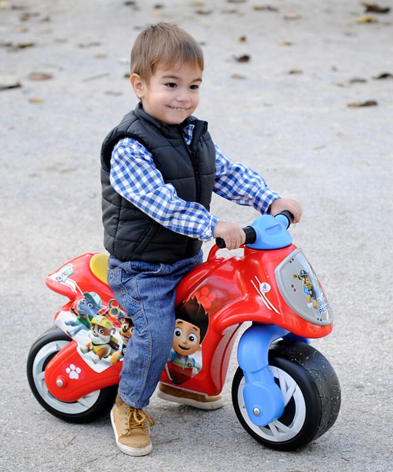 Lastele mõeldud tasakaaluratas punane