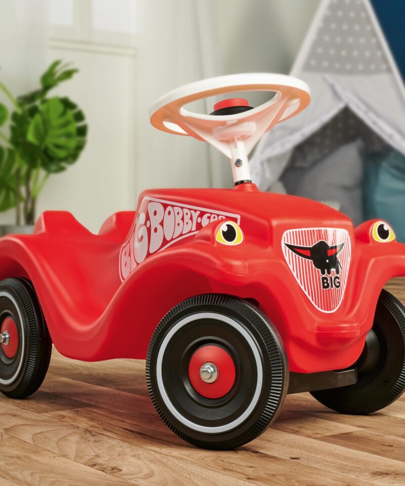 Lastele sobilik klassikaline sõiduk