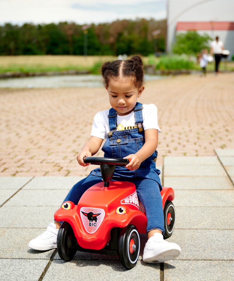 Lastele sobilik klassikaline sõiduk