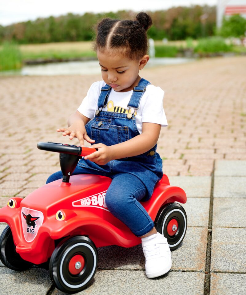 Lastele sobilik klassikaline sõiduk