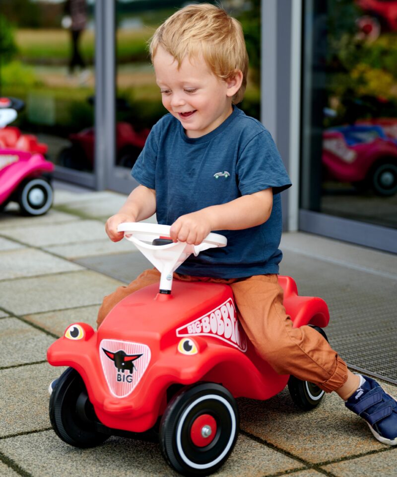 Lastele sobilik klassikaline sõiduk