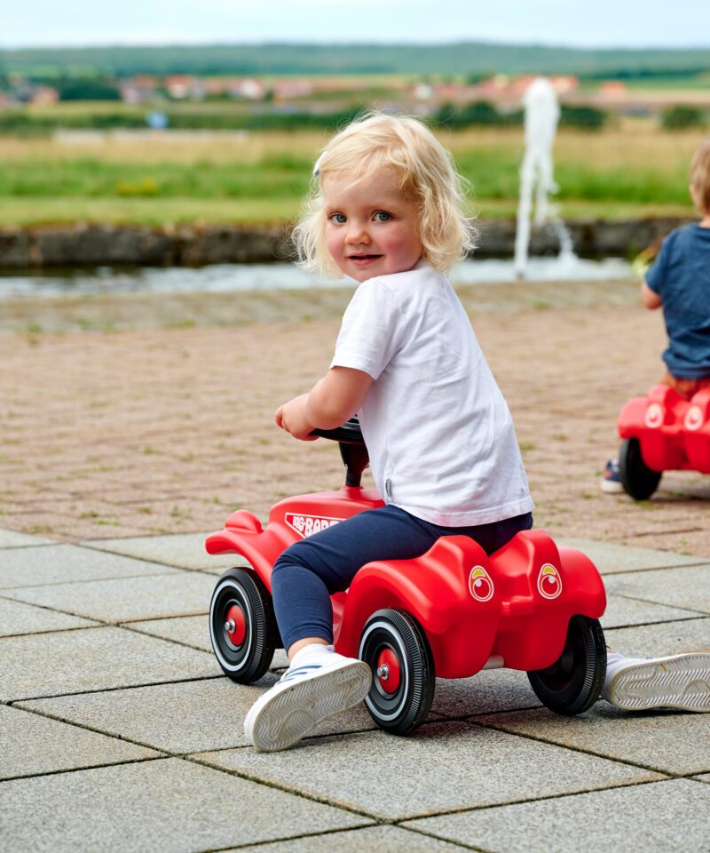 Lastele sobilik klassikaline sõiduk