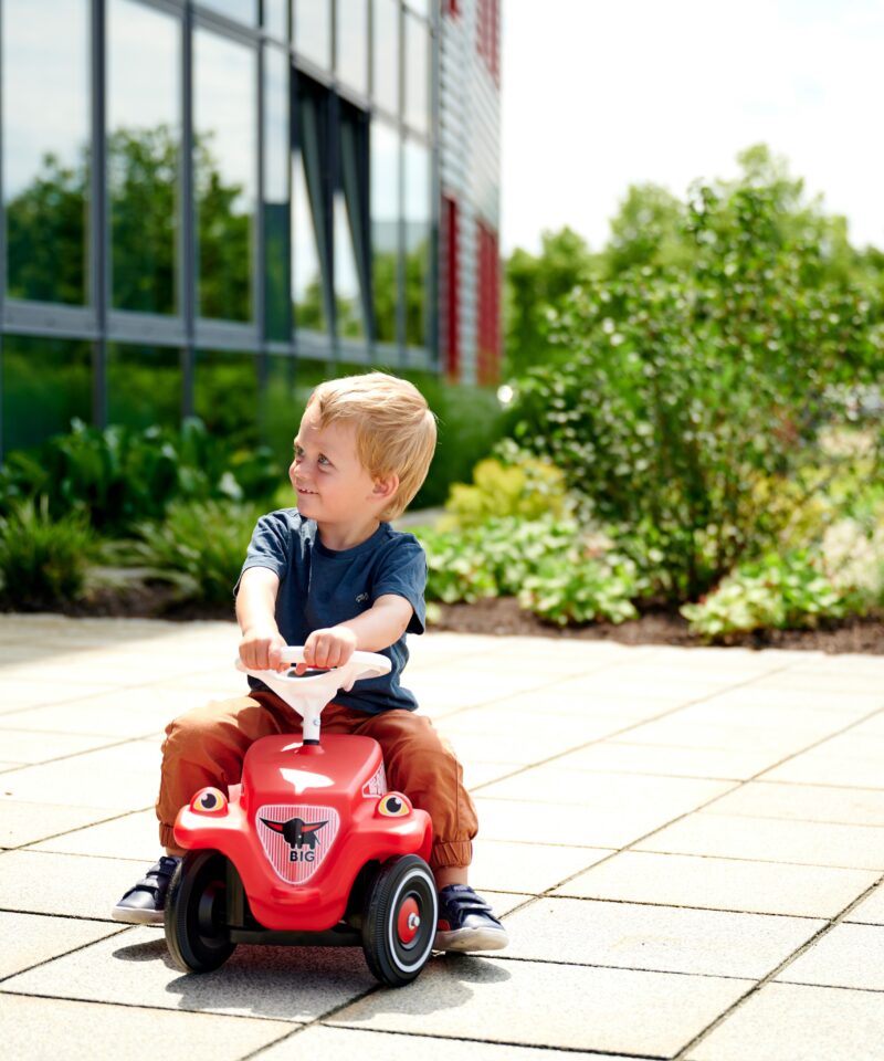Lastele sobilik klassikaline sõiduk