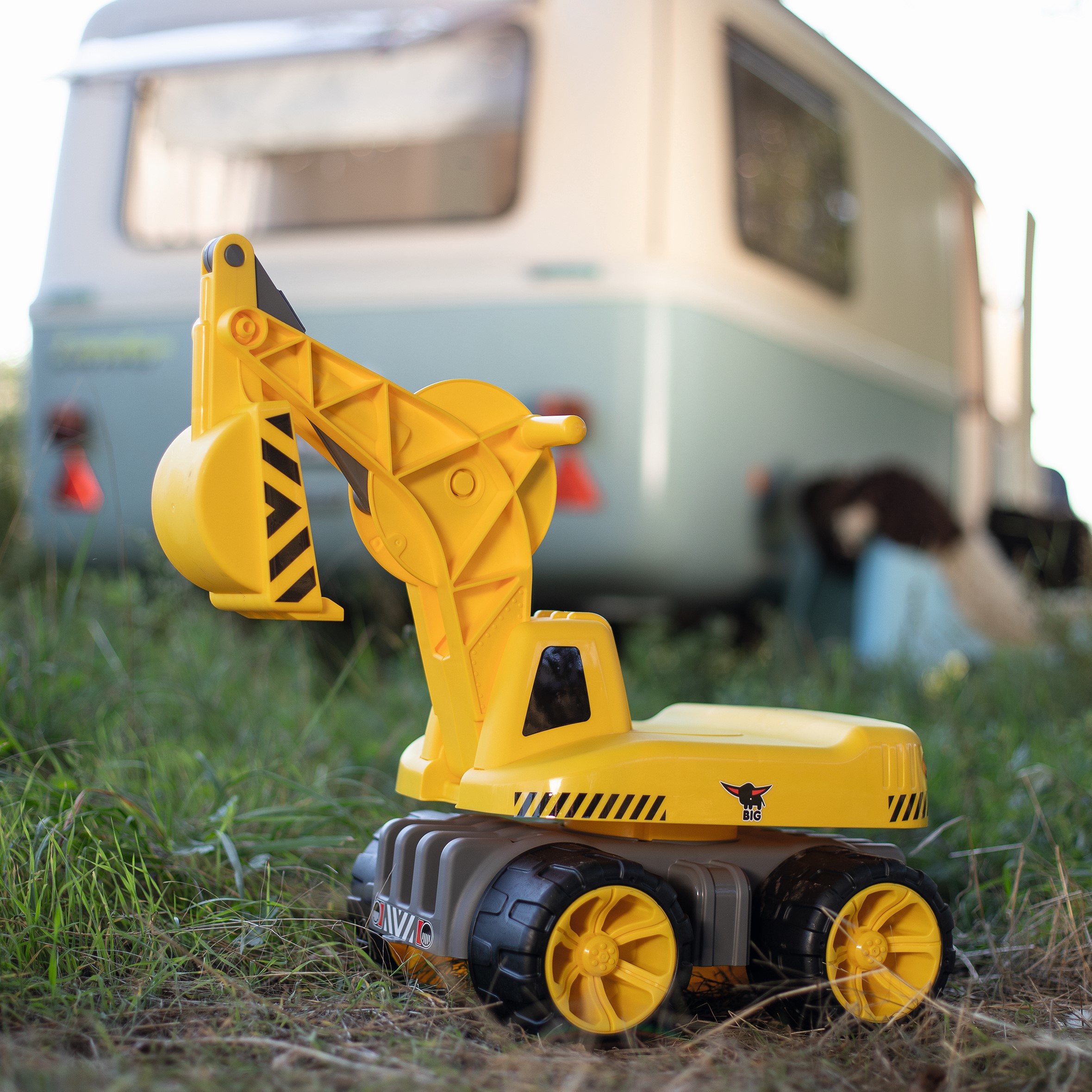 Kopaga tõstuk pöörleb 360 kraadi