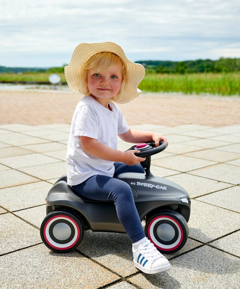 Laste sõiduk turvaliseks liikumiseks