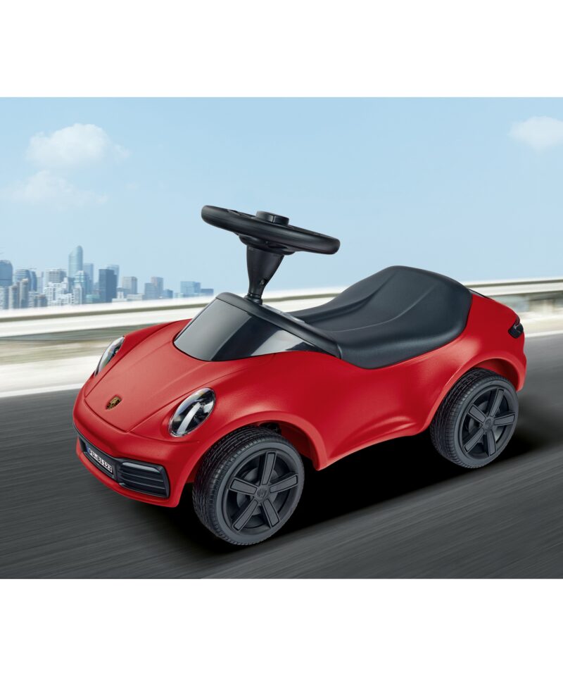 Ergonomiline rooliga laste sõiduauto