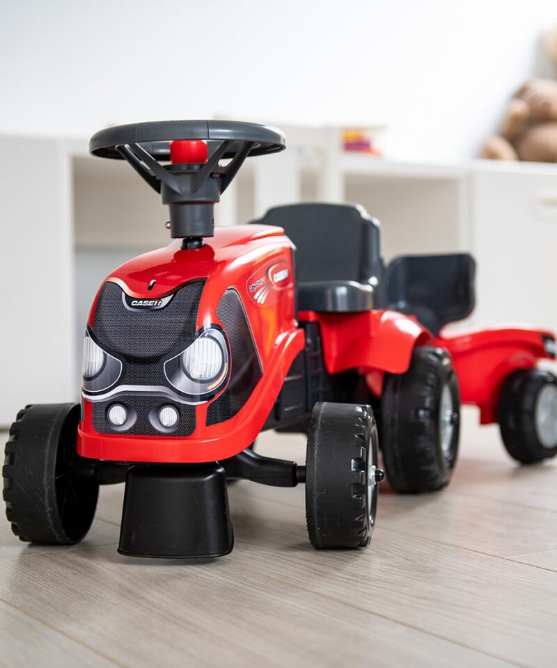 Kvaliteetne traktor lastele alates 12. elukuust