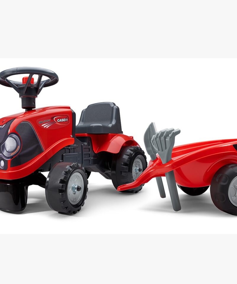 Laste traktor koos tööriistadega