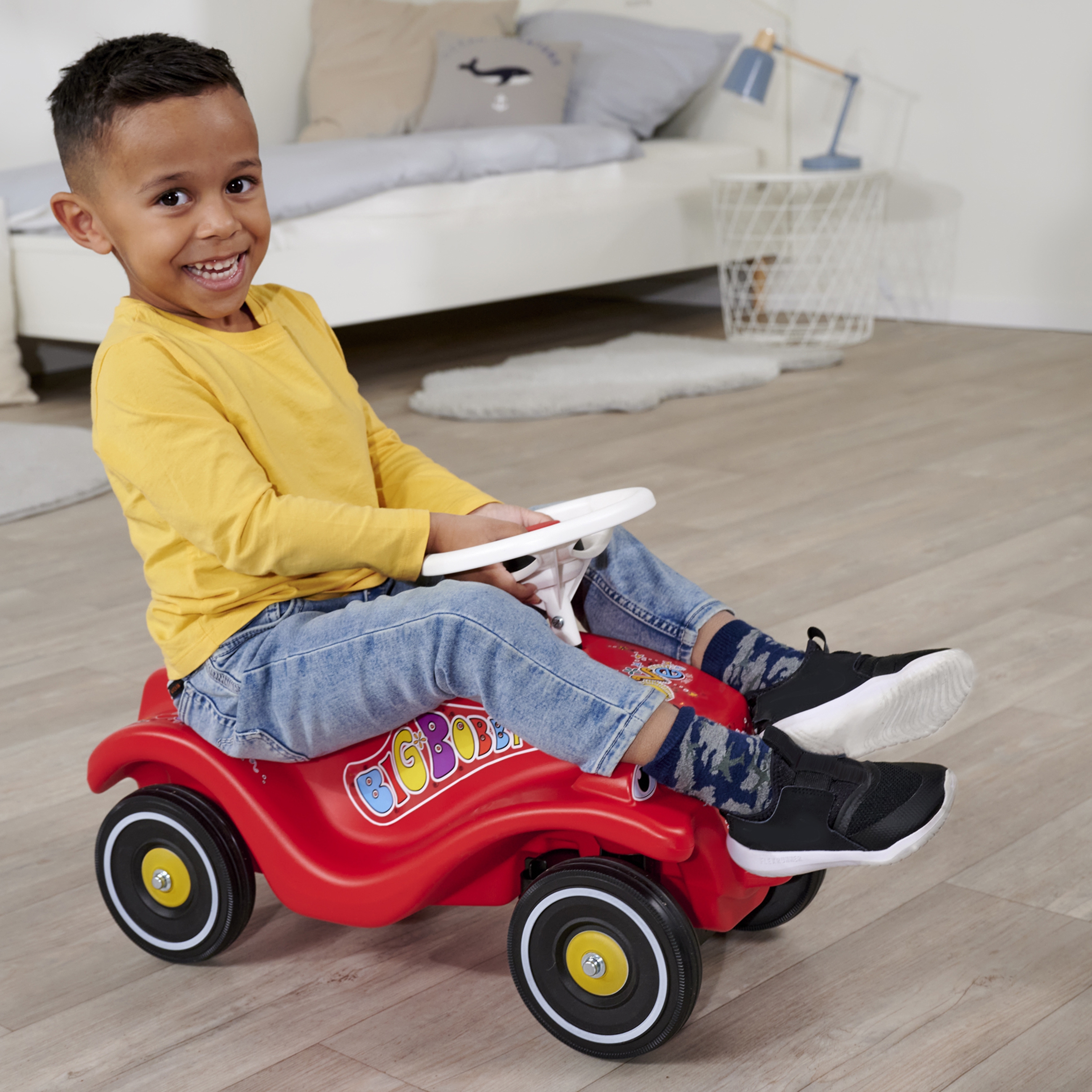 Laste sõiduk erksate värvidega