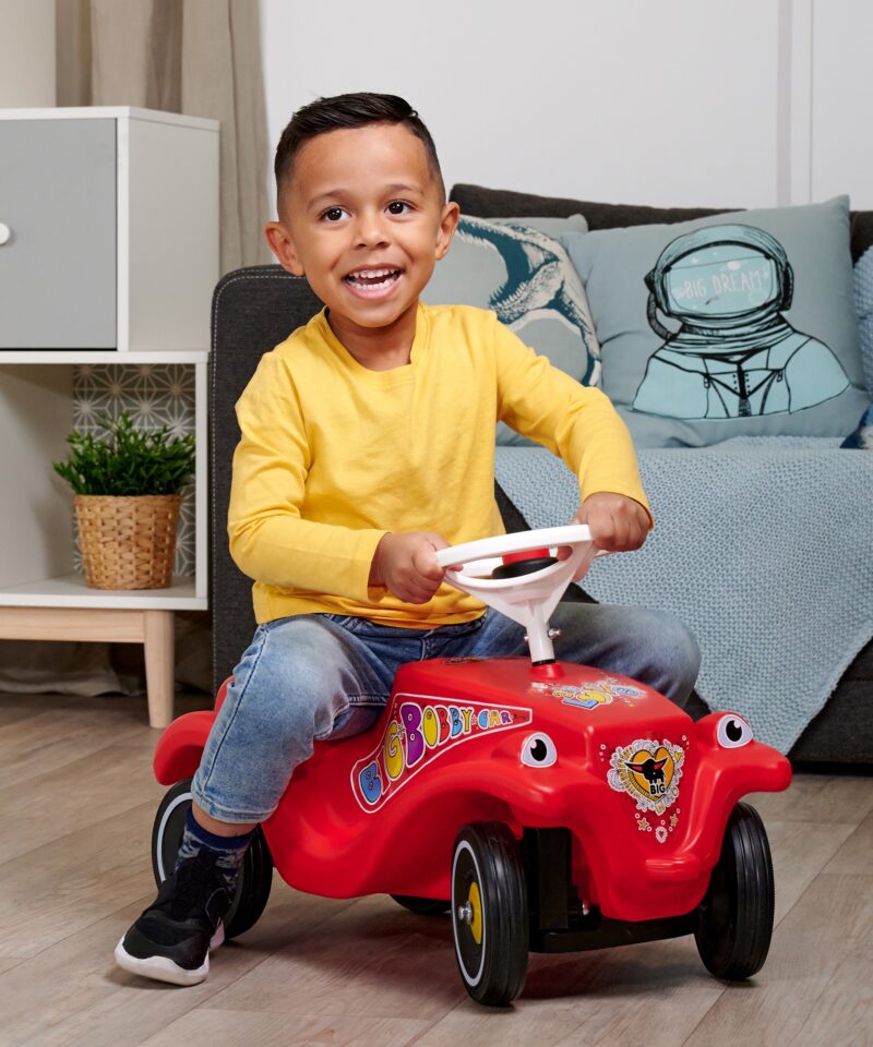 Sõiduk vaiksete ratastega