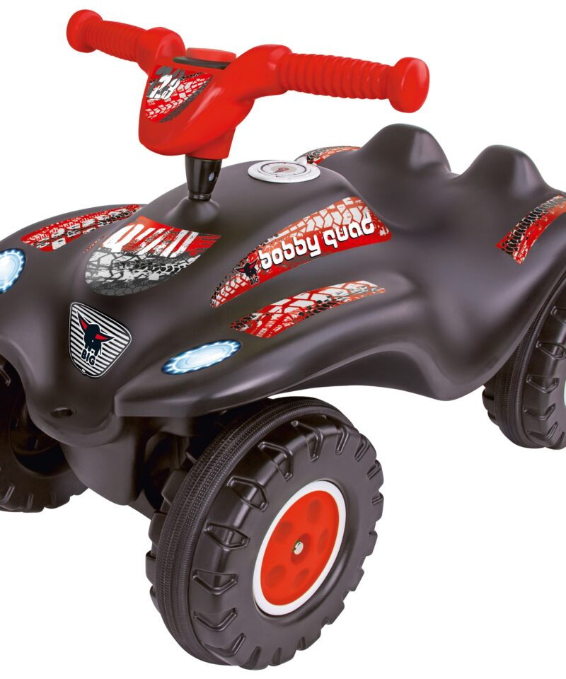 Laste Must Kvadraatsõiduk külgvaates