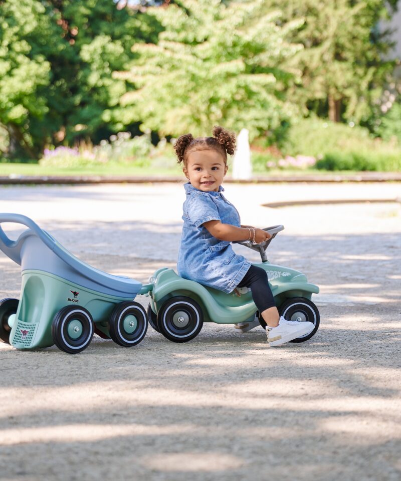 Lastele sobiv mängukäru