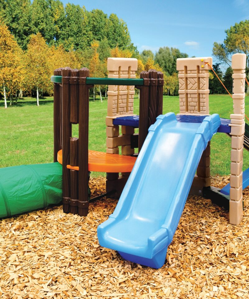 Liumäega mänguväljak siseruumides