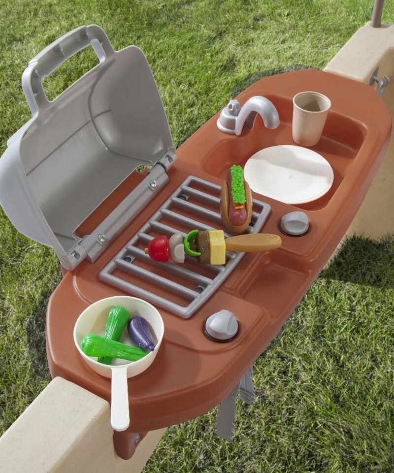 Laste mängupaviljon liiva- ja veemängudeks