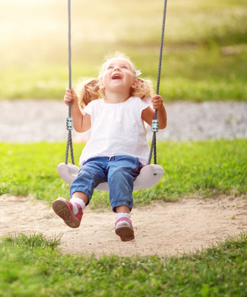 Ilmastikukindel metallkiik