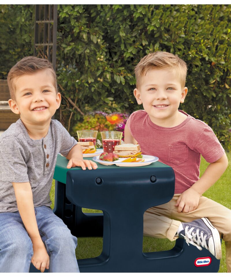 Ümardatud servadega laste laud