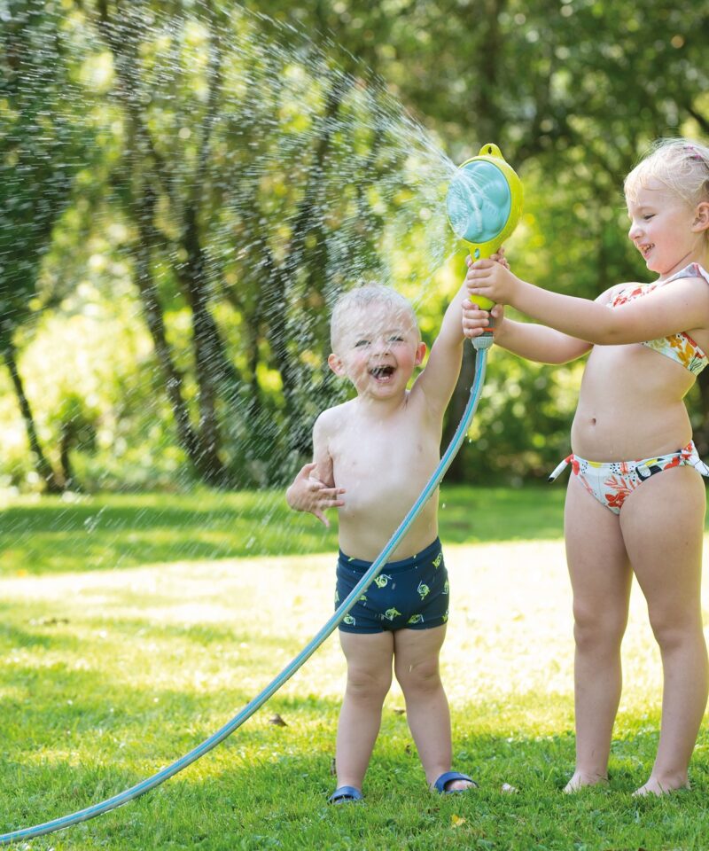 Veemängu zraszacz lastele kuumadeks päevadeks