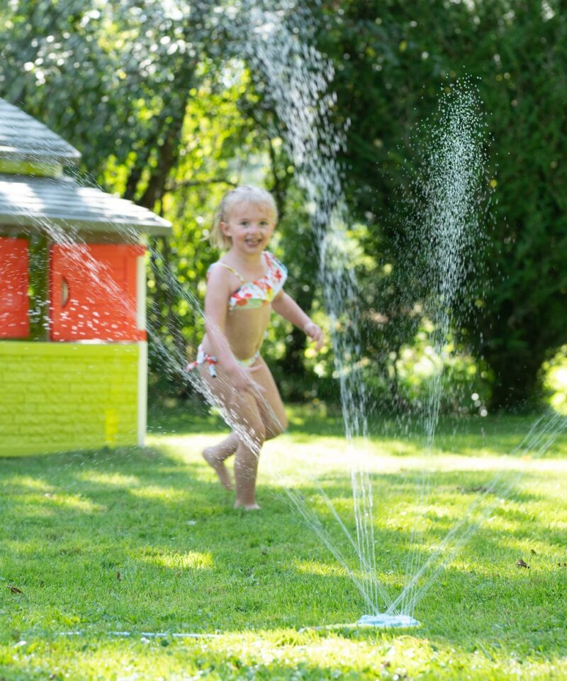 Zraszacz veemäng aiamaja külge kinnitatav