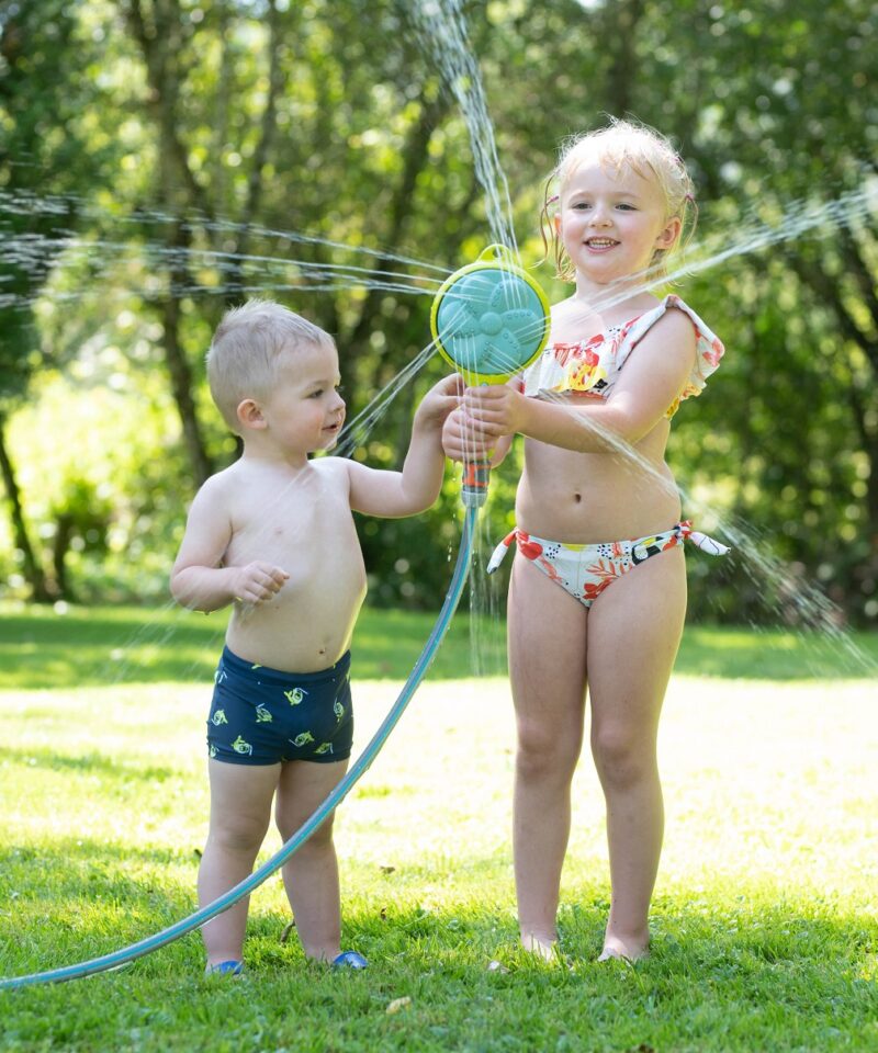 Zraszacz veemäng aiamaja külge kinnitatav