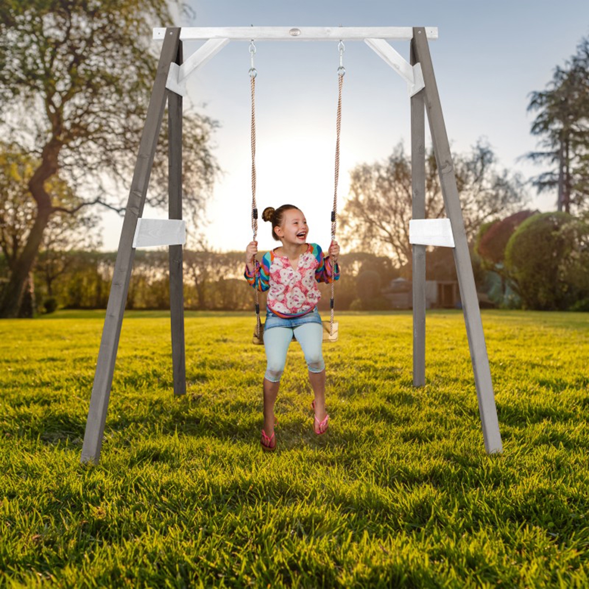 Kiik, mis sobib igasse mänguväljakusse