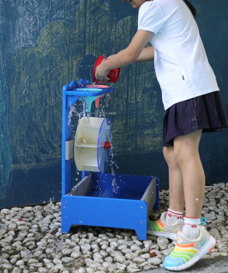 Ohutu ja mittetoksiline veemäng