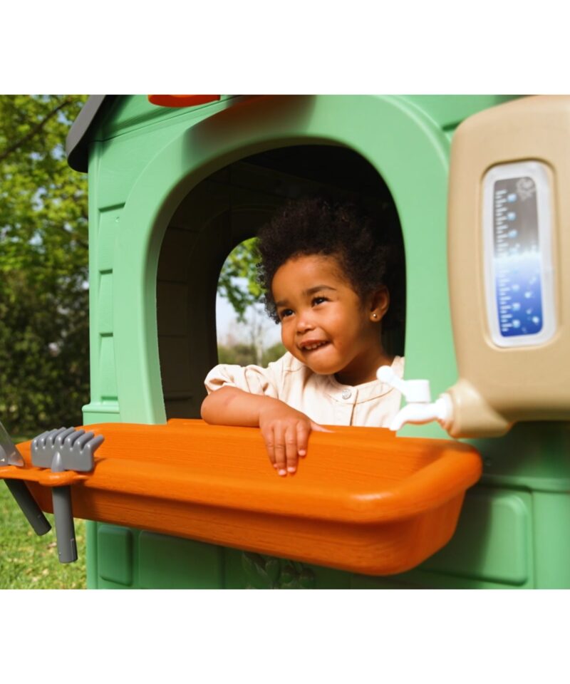 Ökodisaini mängumaja linnupesaga