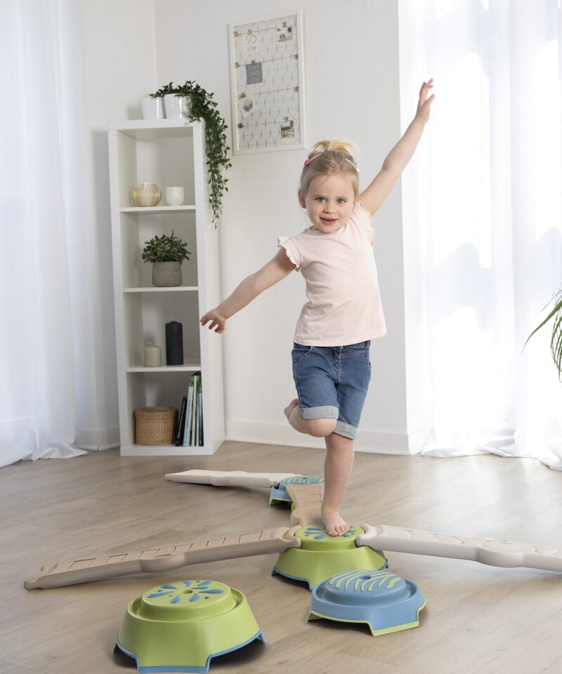Laste tasakaalurada siseruumides ja õues
