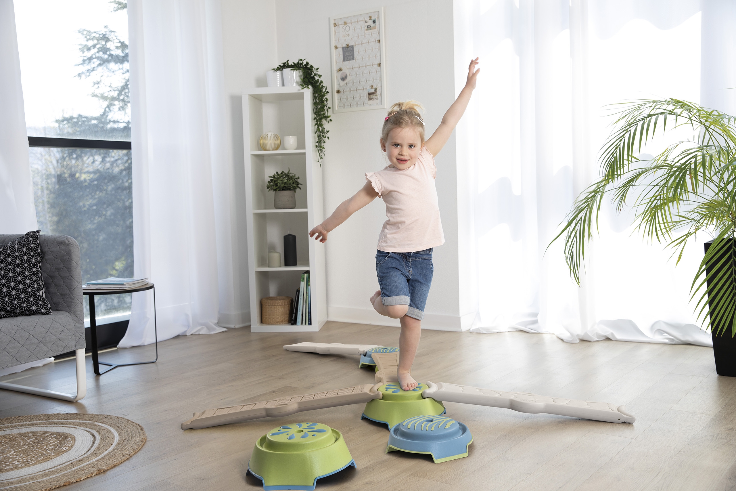 Laste tasakaalurada siseruumides ja õues