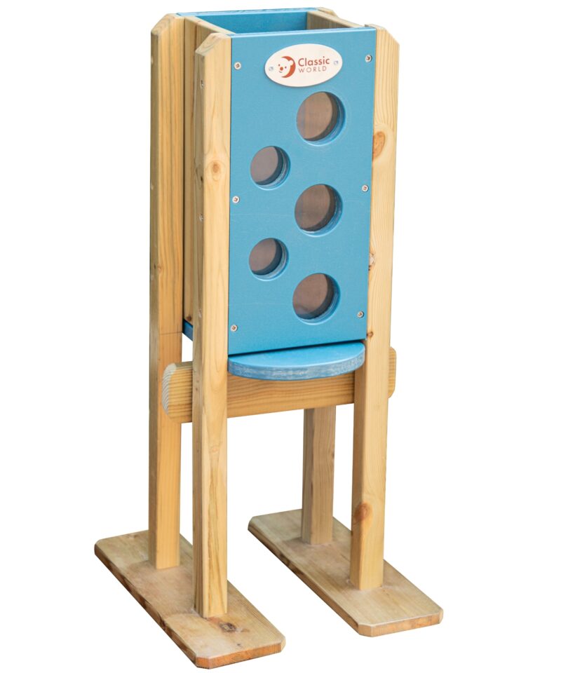 Laste liivakasti mängukast aias