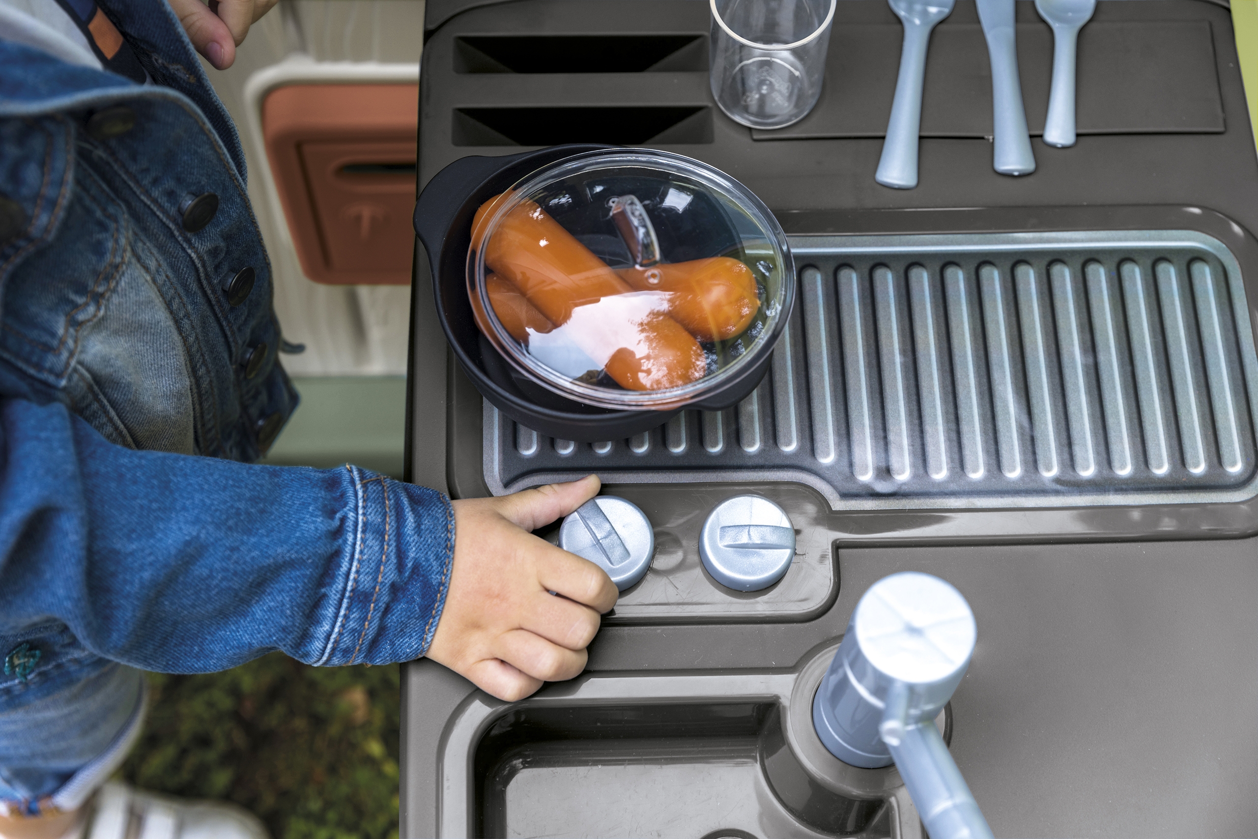 Aiamaja väliköök lastele