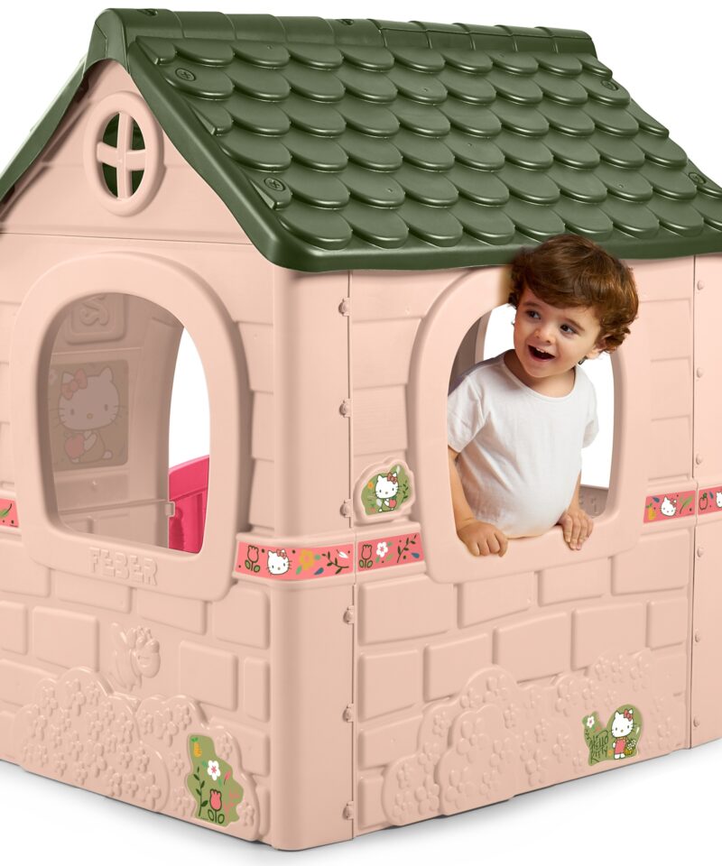 Fantaasiarikas mängumaja õues