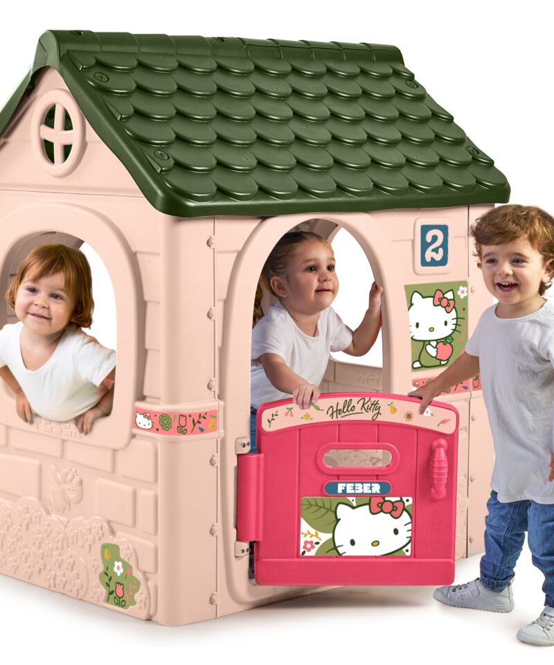 Fantaasiarikas mängumaja õues