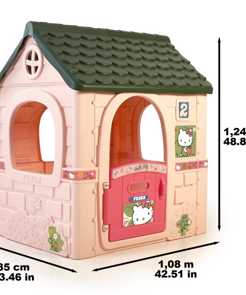 Fantaasiarikas mängumaja õues