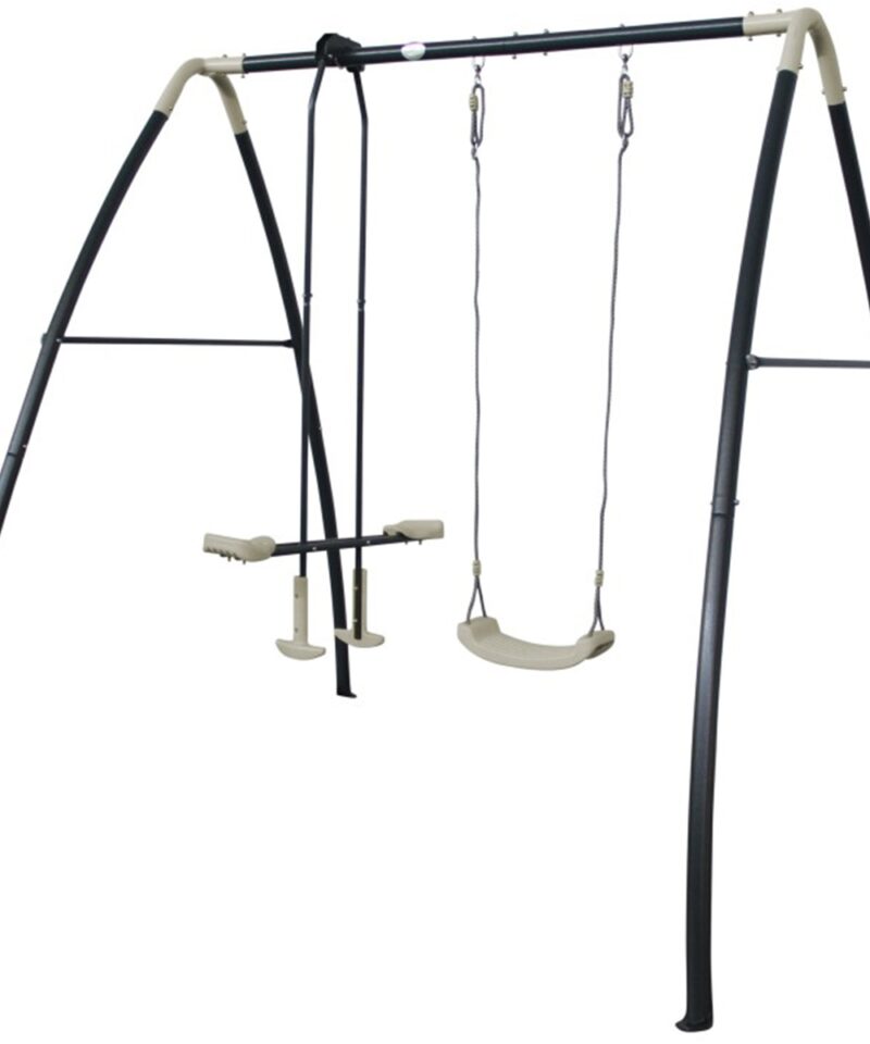 Laste aiakiik metallraamiga aias