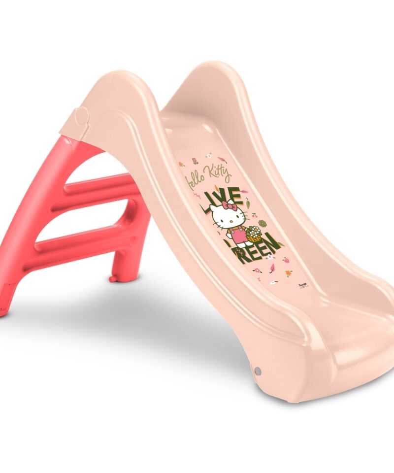 Laste Veemängu Liumägi õues