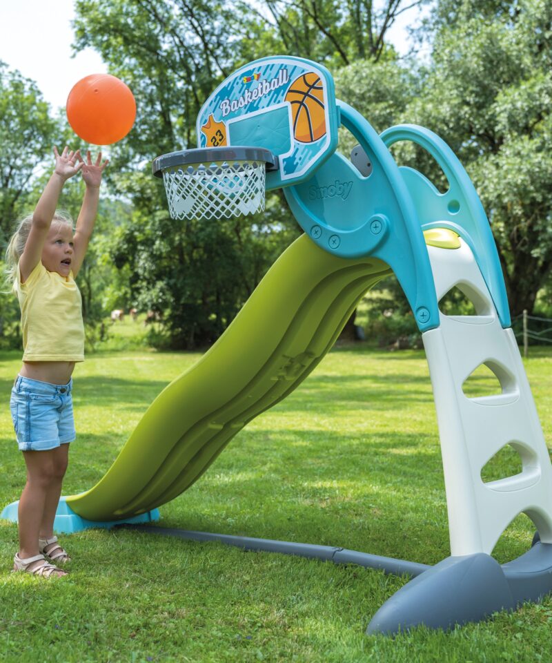 Lastele mõeldud korvpallikorv õuemängudeks